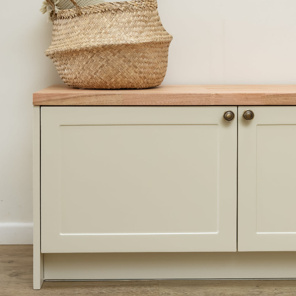
                      
                        Mueble Recibidor con Pechero
                      
                    