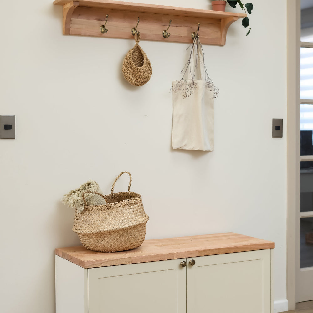 
                      
                        Mueble Recibidor con Pechero
                      
                    